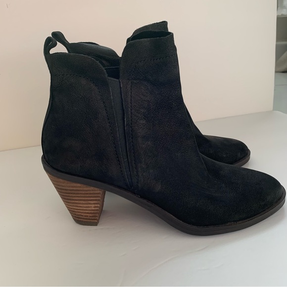 Lucky Brand, Jana black suede, soft leather, ankle boots, Size 5 - Picture 3 of 9